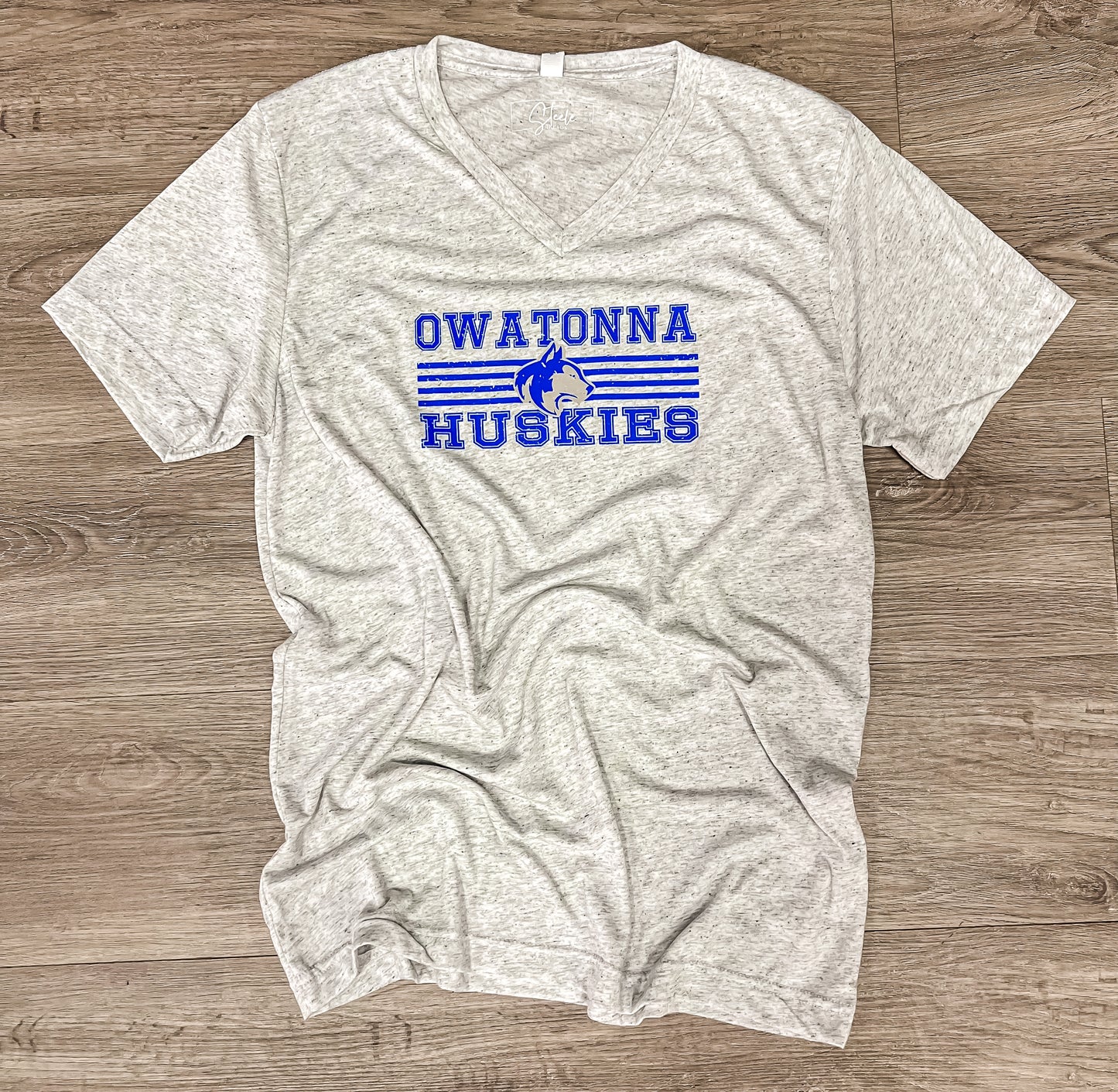 Huskies Lines Tee